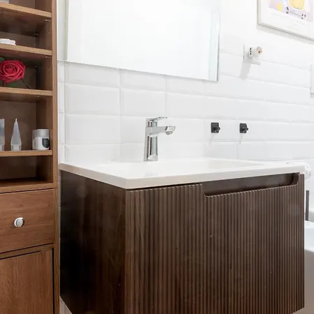 Apartment San Lorenzo 31 Rome